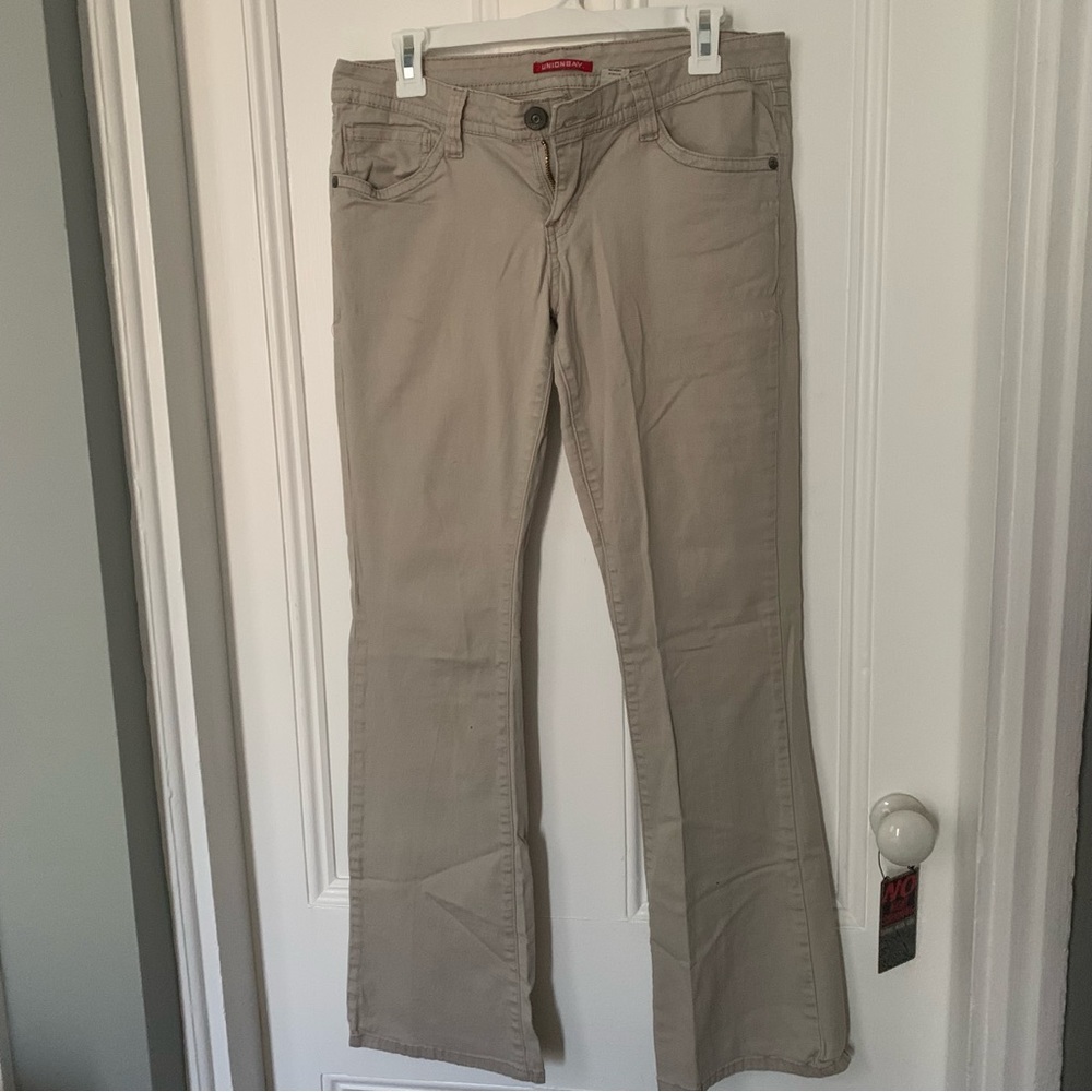 2 for $20🌟 UnionBay Bootcut khaki pants